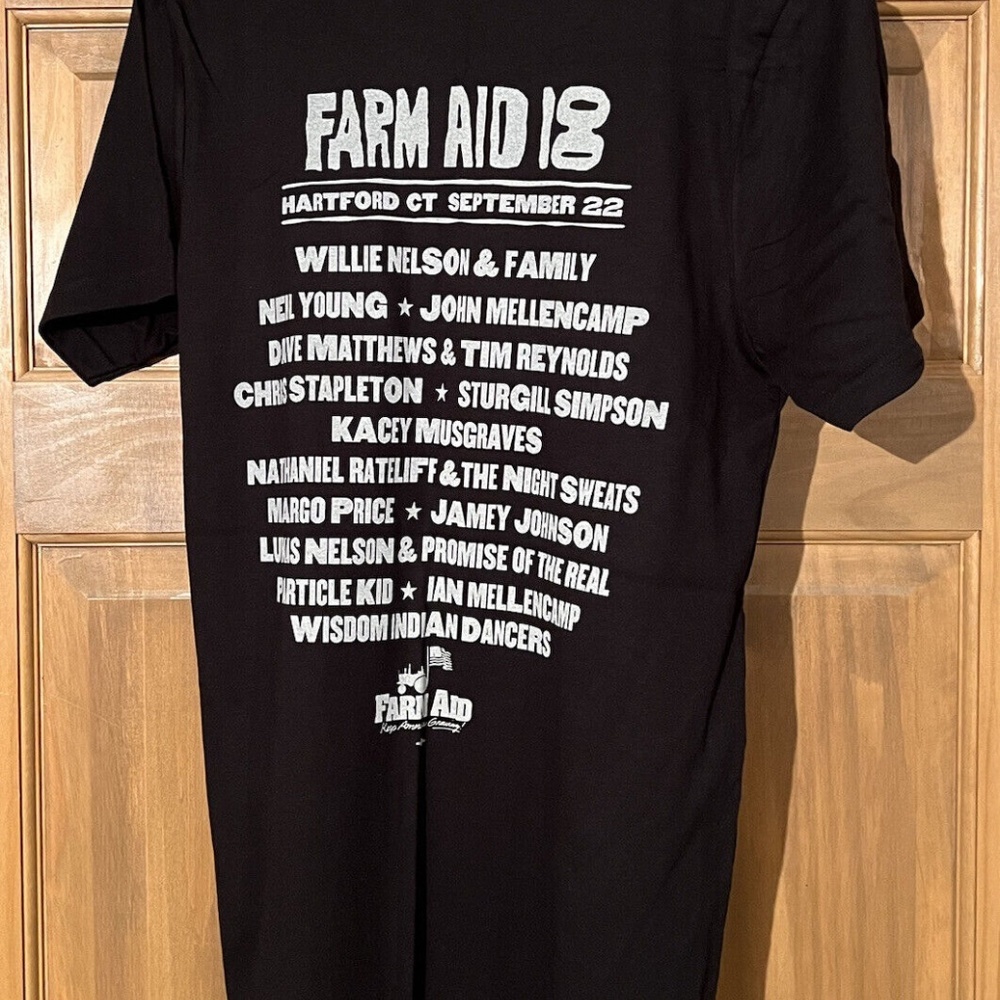 FARM AID 2018 BLACK GUITAR WILLIE NELSON MELLENCAMP MATTHEWS SIZE SMALL … - Picture 3 of 5
